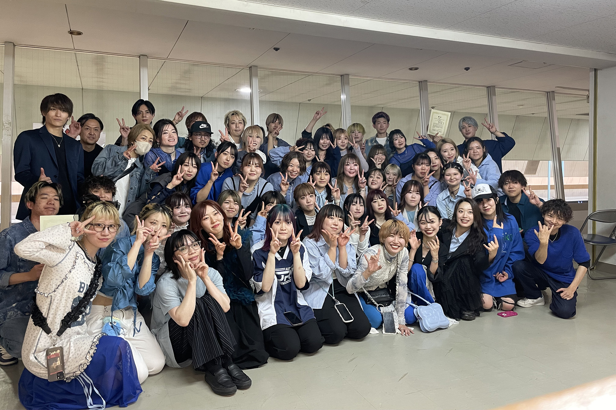 ムゲングループボウリング大会の集合写真