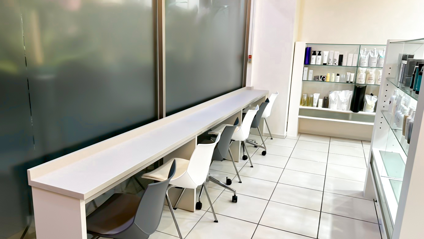 VAN COUNCIL松本店待合所